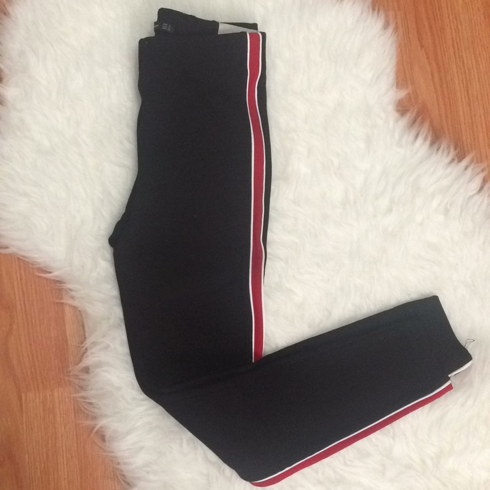 Zara Mid Rise Leggings With Stripe on Side
